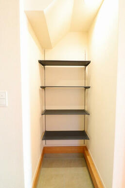 【6号棟土間収納】