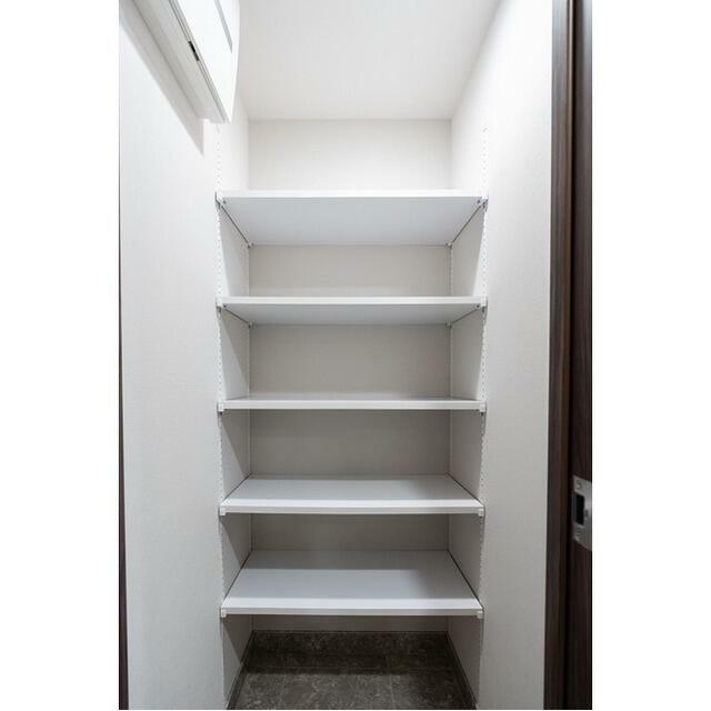 シューズボックス