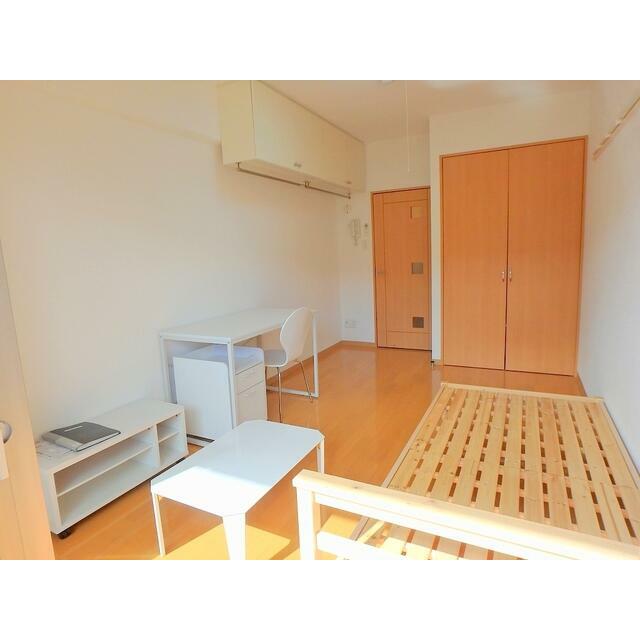 洋室7.3帖！※家具は設備ではありません。