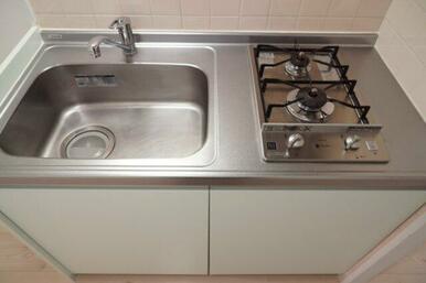 同時調理がが可能な近い勝手の良いキッチン