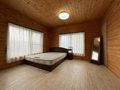 ゆったりした洋室です