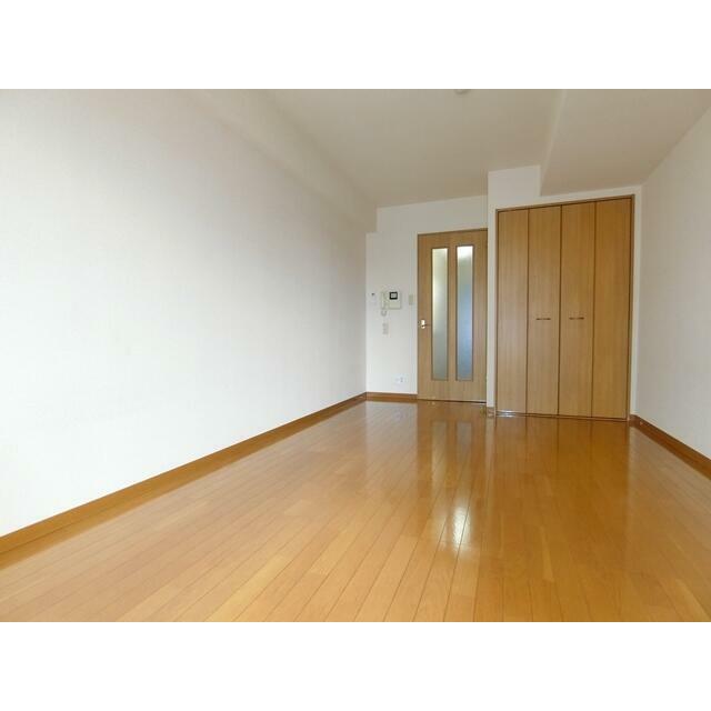 8.３帖の洋室です。