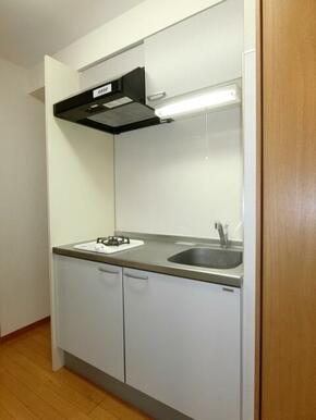 １口ガスコンロ設置済。