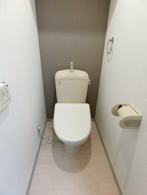 温水洗浄便座設置済。