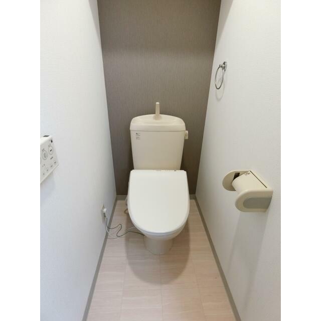 温水洗浄便座設置済。