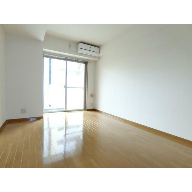 8.３帖の洋室です。