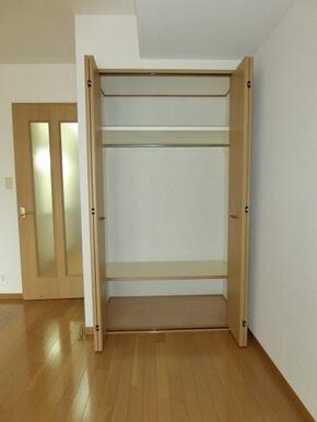 居室にクローゼットあります。