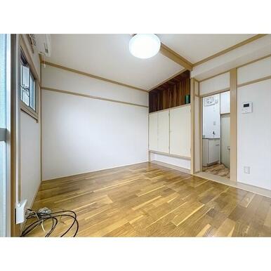 奥から見たお部屋