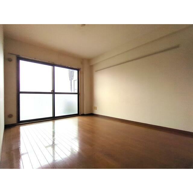 6.6帖洋室※クリーニング前の室内参考写真です。