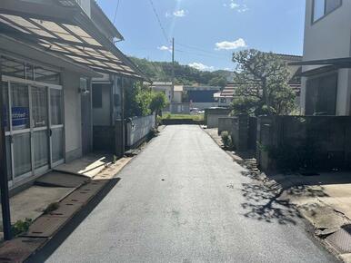 前面道路東側より