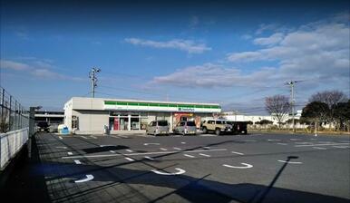 ファミリーマート中間垣生店