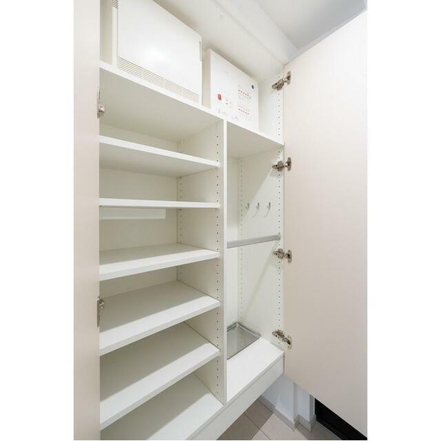 シューズボックス