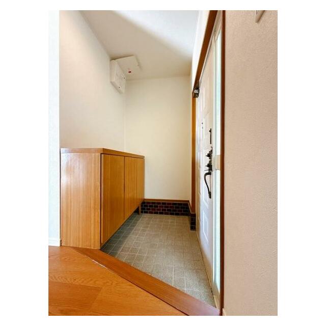 「玄関」シューズボックスもございます