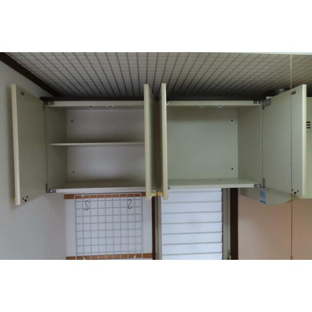 キッチンの吊戸棚