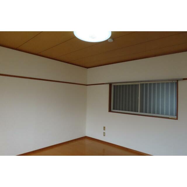 洋室　証明器具は残置物