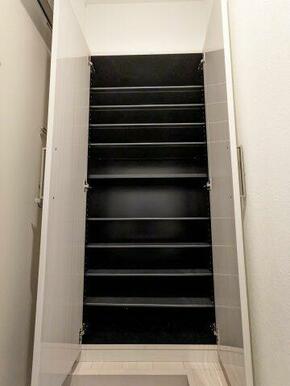 シューズボックス