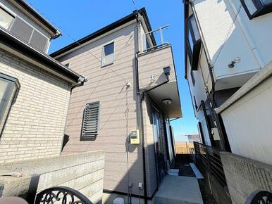 「外壁屋根塗装済み」
