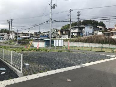 南東側から見た敷地状況