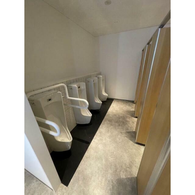 3F・4F男性用トイレ