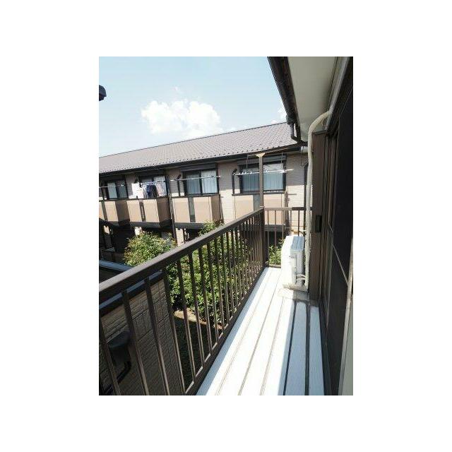 明るいバルコニーがございます♪