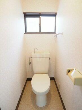 落ち着く広さを確保したトイレになります♪