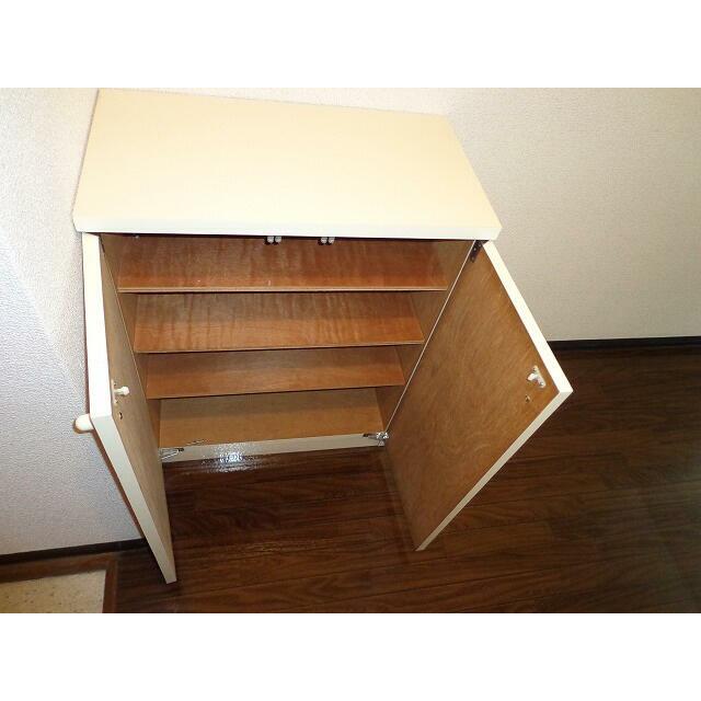 シューズボックス