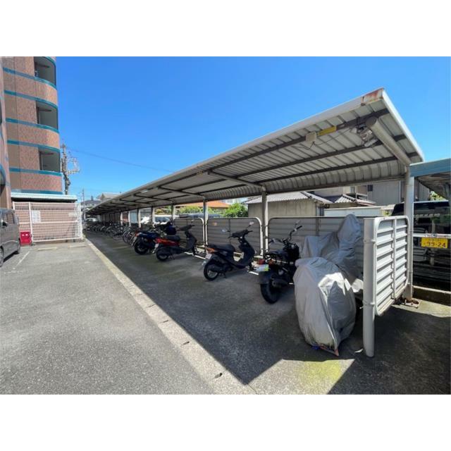 広々駐輪場です！