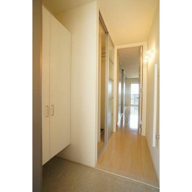 玄関にはシューズＢＯＸもご用意してます。