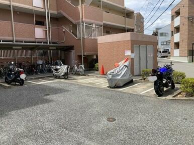 バイク置場