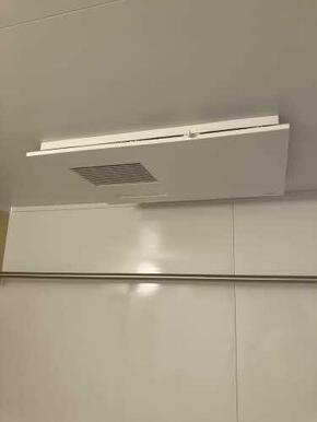 【浴室暖房乾燥機】雨の日の洗濯も安心。暖房で冬でも快適な浴室空間を実現します。