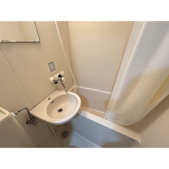 ※写真は別号室のものです。