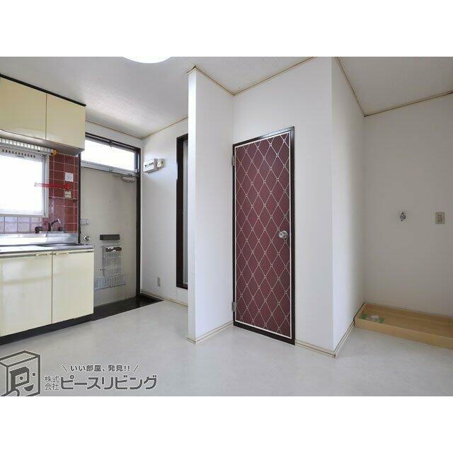 北島ハイツ　※同室タイプの室内写真です。