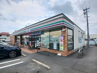 セブンイレブン豊川篠束町店