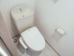 温水洗浄暖房便座付きトイレ