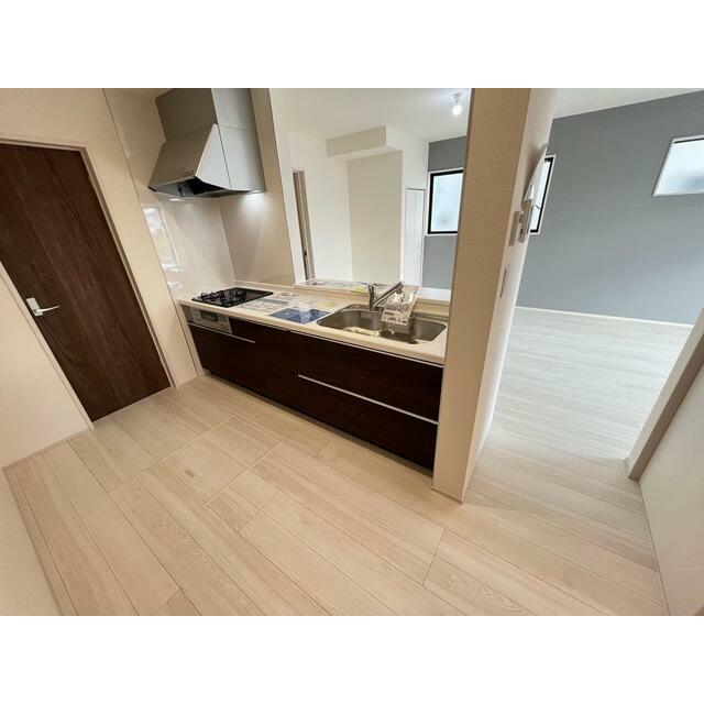 新居の素敵なキッチンで自炊のレパートリーもマシマシ（1号棟）