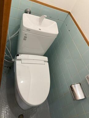 トイレ新品　温水洗浄便座新品