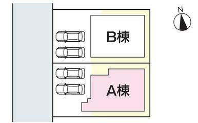 前面に車３台分の駐車スペースを確保しています。