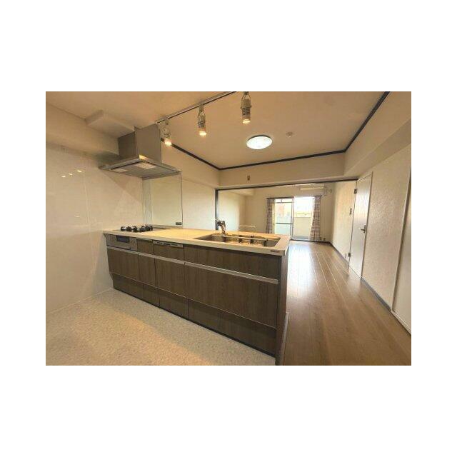 対面式のシステムキッチンです♪