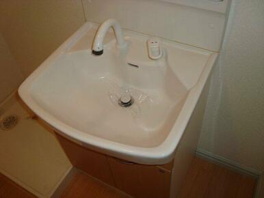 洗髪洗面化粧台