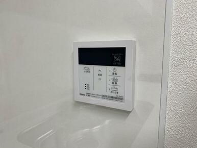 「キッチン」給湯リモコンがあります