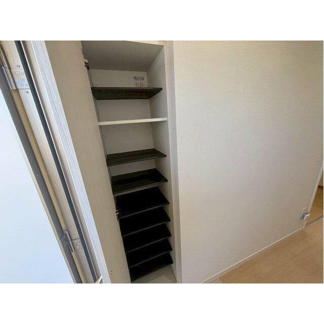 ※302号室の室内写真を掲載しております。