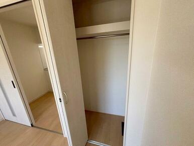 ※302号室の室内写真を掲載しております。