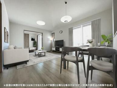 開放感のあるゆとりあるリビング。採光にもこだわった居心地の良い空間です♪