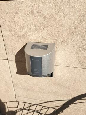 電気自動車　充電用コンセントあり