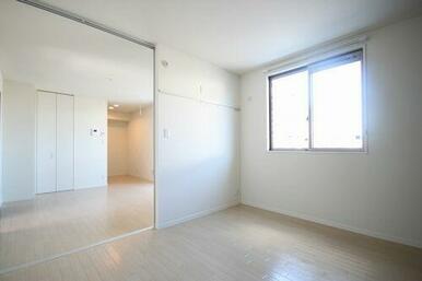 ５．７帖の洋室です。