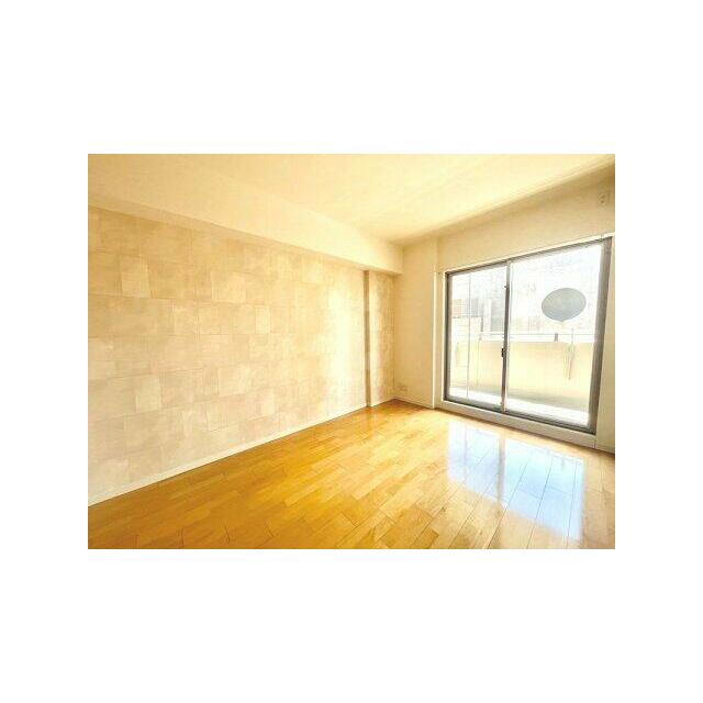 使い勝手のいい洋室です