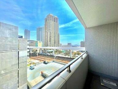 東側バルコニーからの眺望