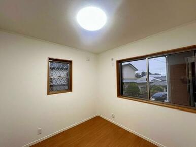 「1階南側洋室」