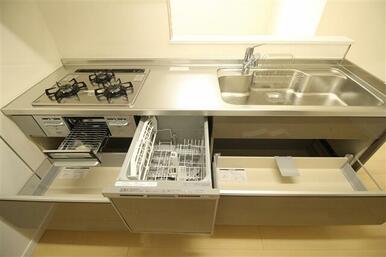 食器洗浄機付きシステムキッチン