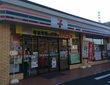 セブンイレブン横浜榎が丘店